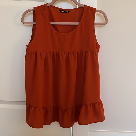 Woman’s short sleeve blouse - Picture 2 of 2